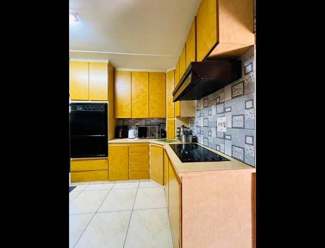 3 BEDROOM HOUSE FOR SALE IN REGENCY PARK